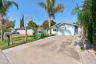 824 F Street, Los Banos, CA 93635 - Photo 2