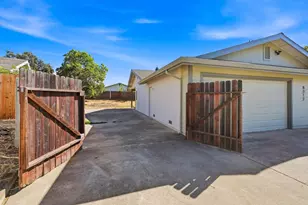 8312 Juglans Dr, Orangevale, CA 95662 - Photo 4
