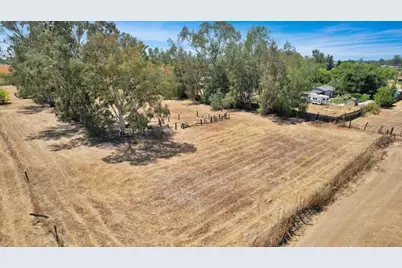 1145 Ella Avenue, Olivehurst, CA 95961 - Photo 6