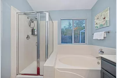 8705 Laguna Star Dr, Elk Grove, CA 95758 - Photo 32