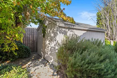 421 Groth Circle, Sacramento, CA 95834 - Photo 50
