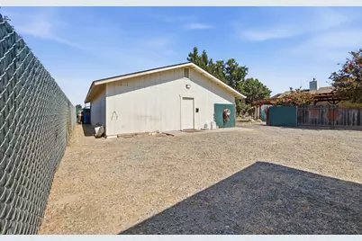 107 Frazine Road, Modesto, CA 95357 - Photo 40