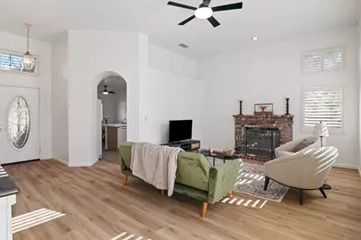 846 Elk Hills Drive, Galt, CA 95632 - Photo 10