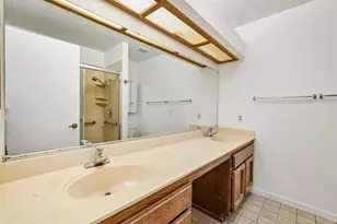 9474 Dunkerrin Way, Elk Grove, CA 95758 - Photo 18