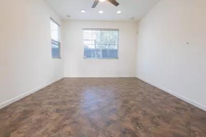 401 Anjou Circle, Sacramento, CA 95835 - Photo 4