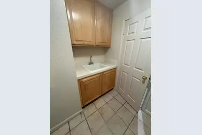 6541 Brook Hollow Circle, Stockton, CA 95219 - Photo 10