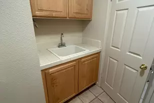 6541 Brook Hollow Cir, Stockton, CA 95219 - Photo 10