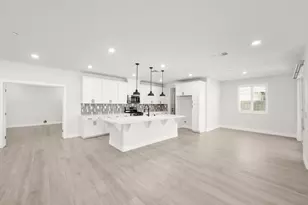 8157 Seahorse Wy, Elk Grove, CA 95757 - Photo 12