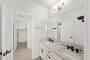 8157 Seahorse Wy, Elk Grove, CA 95757 - Photo 46