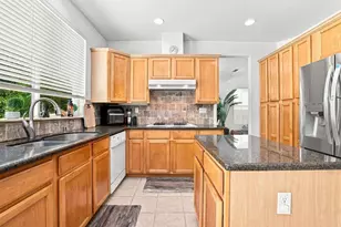 1045 Callander Way, Folsom, CA 95630 - Photo 2