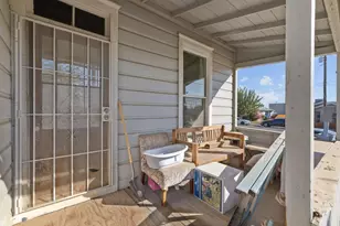130 E 4th St, Hanford, CA 93230 - Photo 6