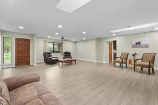 10284 E Underwood Rd, Acampo, CA 95220 - Photo 12