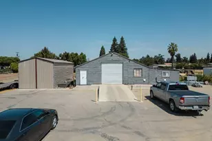 901 Broadway Ave, Atwater, CA 95301 - Photo 2