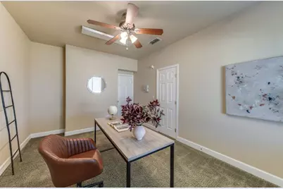 5617 Mariolyn Court, Elk Grove, CA 95757 - Photo 32