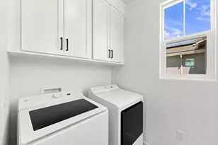 1055 Ginkgo Cir, Davis, CA 95618 - Photo 10