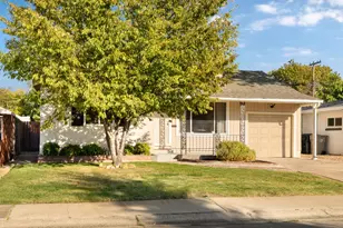 5641 Johns Dr, Sacramento, CA 95822 - Photo 6