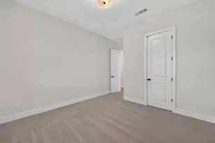 300 Yorktown Ct, Roseville, CA 95747 - Photo 34