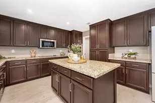 401 Bremerton Ct, Roseville, CA 95661 - Photo 16