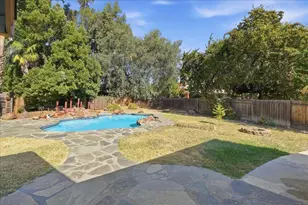 8230 Peregrine Way, Citrus Heights, CA 95610 - Photo 10