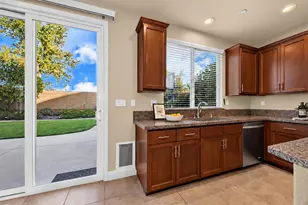 3017 Lennon Dr, Roseville, CA 95661 - Photo 14