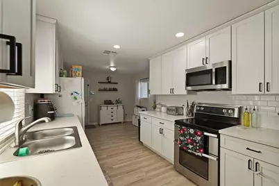 9424 Stanfield Court, Stockton, CA 95209 - Photo 20