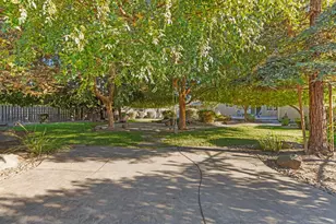 11050 S Airport Way, Manteca, CA 95336 - Photo 22