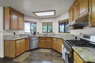 16558 French Town Rd, Brownsville, CA 95919 - Photo 10