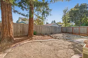 466 De Mar Dr, Sacramento, CA 95831 - Photo 40