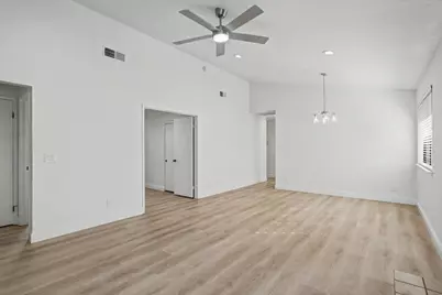 466 De Mar Drive, Sacramento, CA 95831 - Photo 8