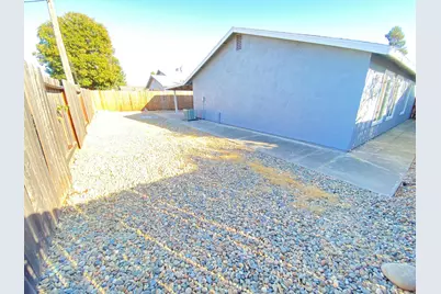8255 White Sands Way, Sacramento, CA 95828 - Photo 18