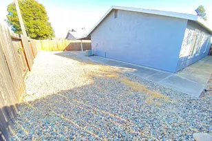 8255 White Sands Way, Sacramento, CA 95828 - Photo 18