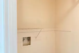 8255 White Sands Way, Sacramento, CA 95828 - Photo 12
