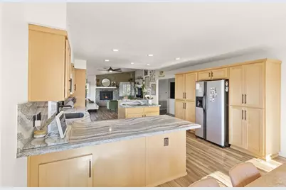12460 Lakeview Way, Grass Valley, CA 95949 - Photo 24