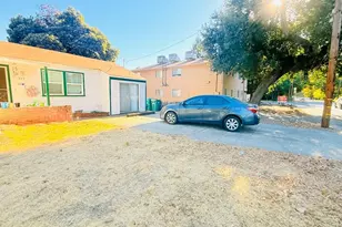 557 E 1st Ave, Chico, CA 95926 - Photo 18