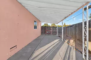 7056 Amherst St, Sacramento, CA 95822 - Photo 42