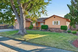 7056 Amherst St, Sacramento, CA 95822 - Photo 2