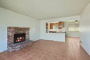 215 Franciscan Ave, Stockton, CA 95210 - Photo 8