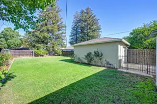 5625 V St, Sacramento, CA 95817 - Photo 6