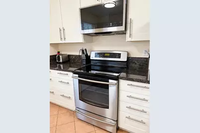 1025 Pinehurst Court, Concord, CA 94521 - Photo 4