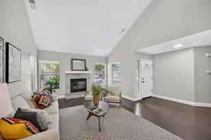 8868 Minnie Cir, Elk Grove, CA 95624 - Photo 10