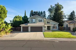 9376 Crowell Dr, Elk Grove, CA 95624 - Photo 4