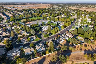 9376 Crowell Dr, Elk Grove, CA 95624 - Photo 48