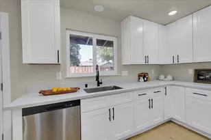 772 Duke Ct, Yuba City, CA 95991 - Photo 10