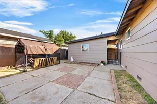 9225 Chablis Way, Elk Grove, CA 95624 - Photo 30
