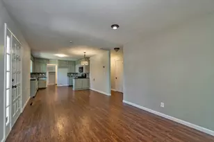 2441 Drayton Dr, Sacramento, CA 95825 - Photo 8