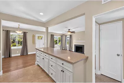 3941 Downey Way, Sacramento, CA 95817 - Photo 6