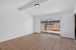 7616 Birdie Ct, Sacramento, CA 95828 - Photo 42