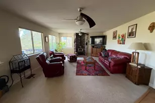 401 Oak Ridge Ct, Valley Springs, CA 95252 - Photo 18