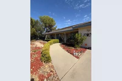 401 Oakridge Court, Valley Springs, CA 95252 - Photo 2
