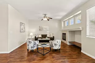 10224 Blossom Ridge Dr, Elk Grove, CA 95757 - Photo 14